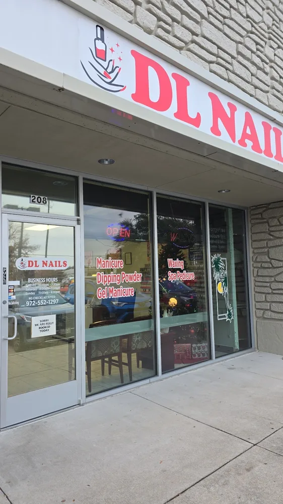 DL Nails in Forney, TX