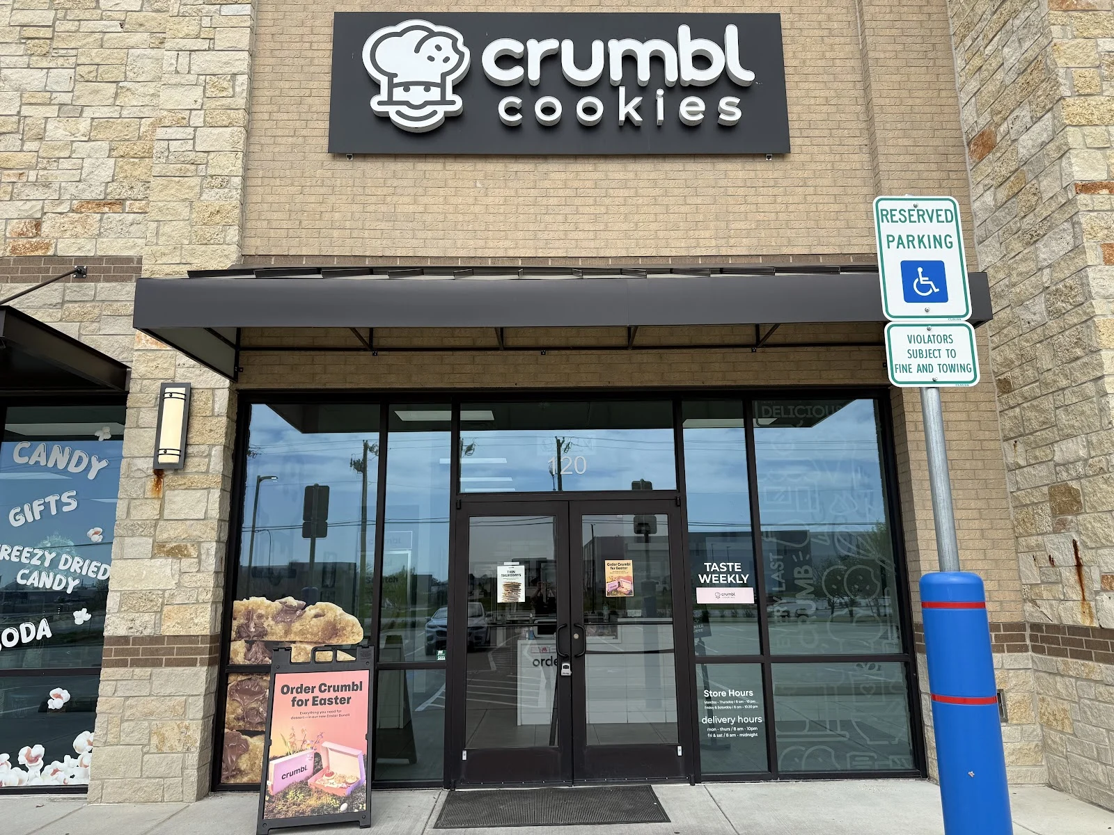 Crumbl photo