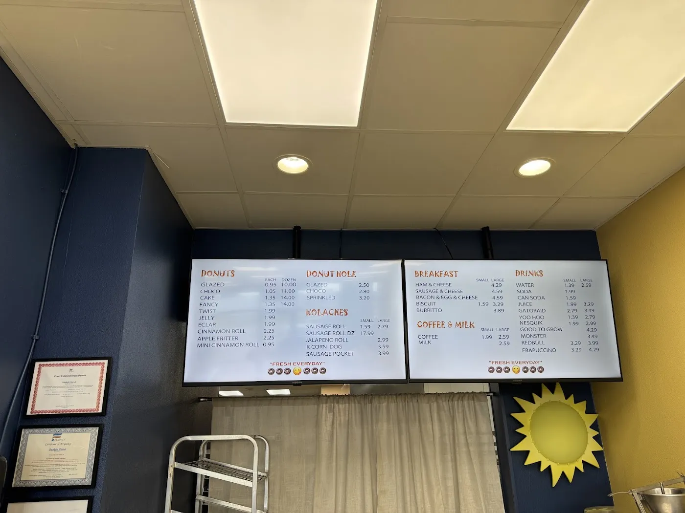 Daylight Donuts photo