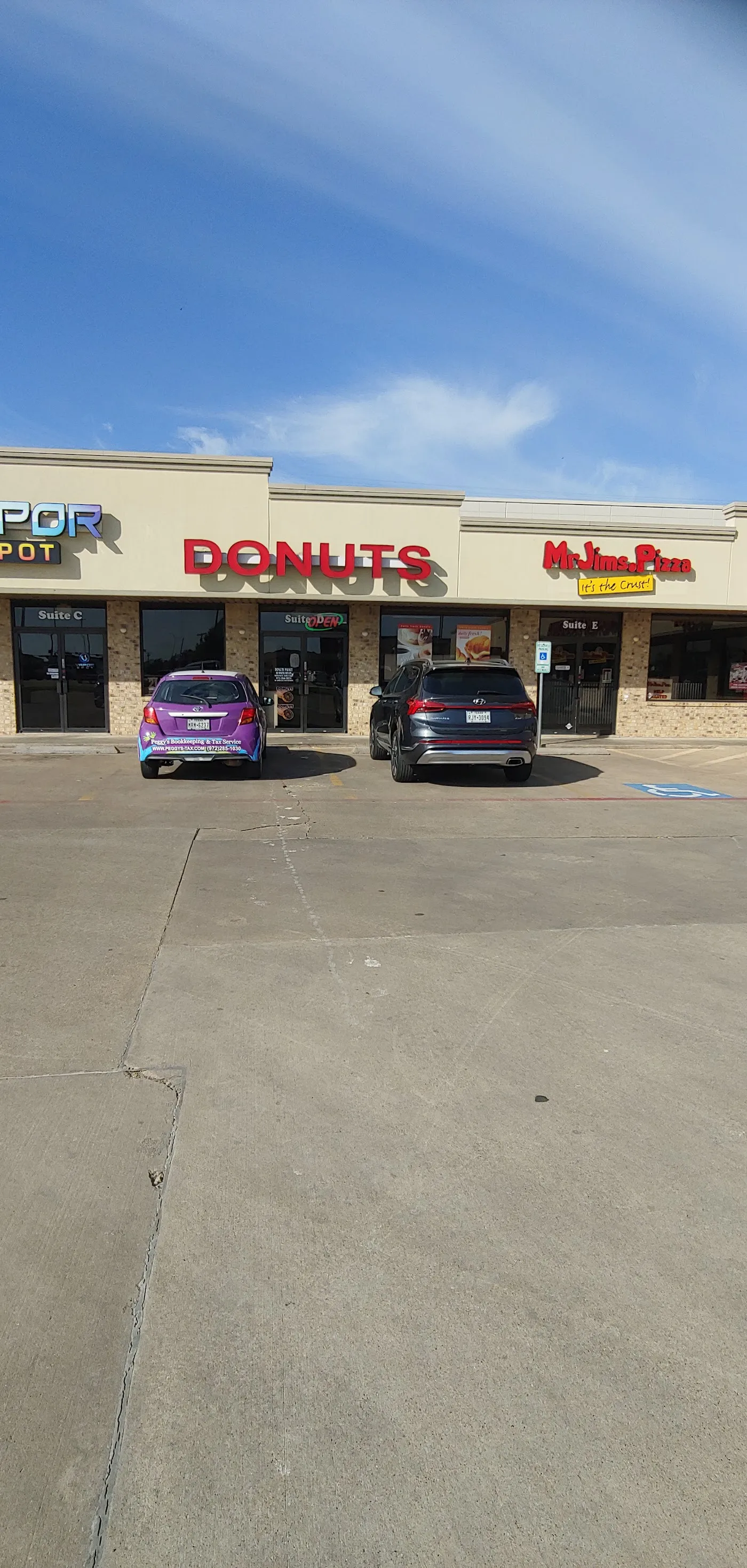 Donut Palace photo