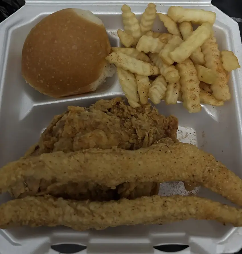 Julio's Chicken & Fish photo