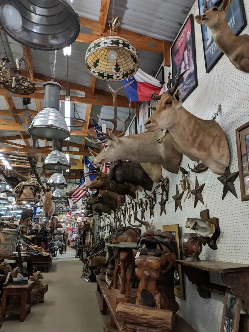 Little Red's Antiques photo