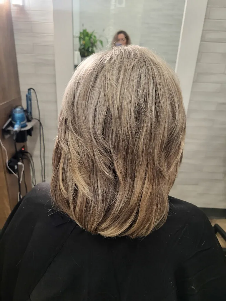 Lizzy's Salon photo