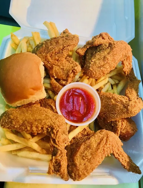 Queen New Orleans Fried Chicken photo