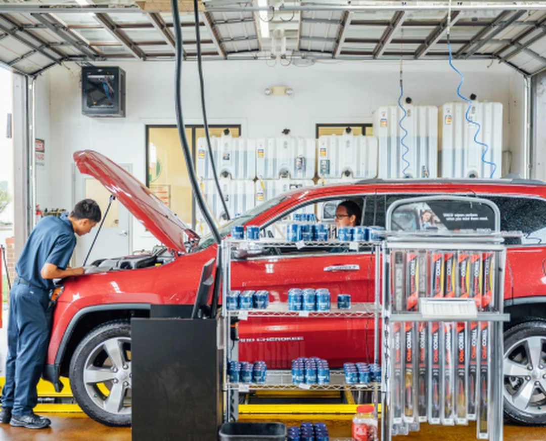 Take 5 Oil Change photo