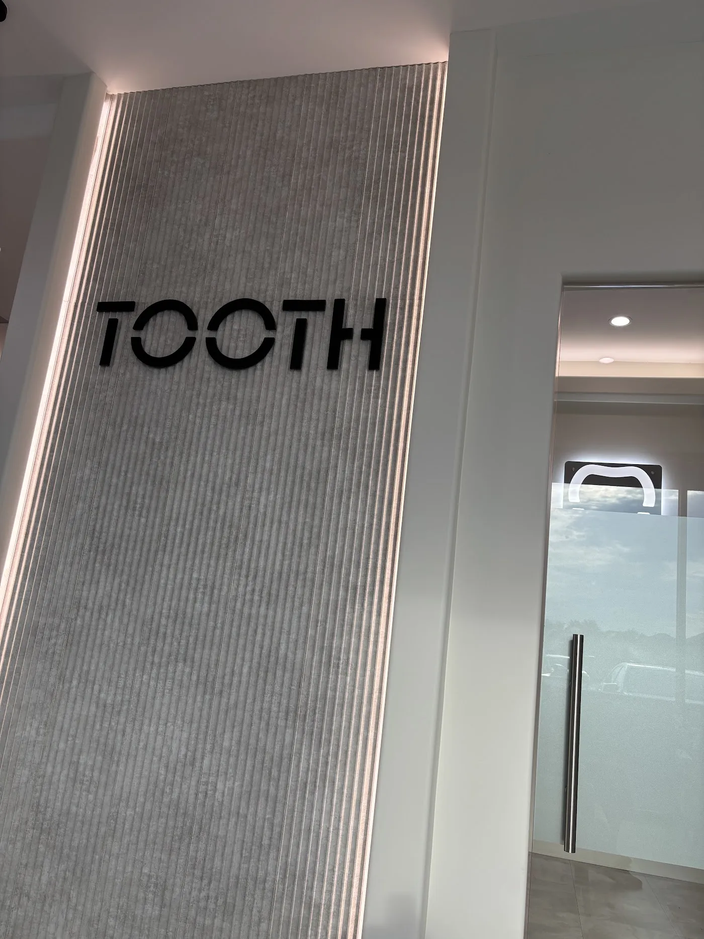 TOOTH photo