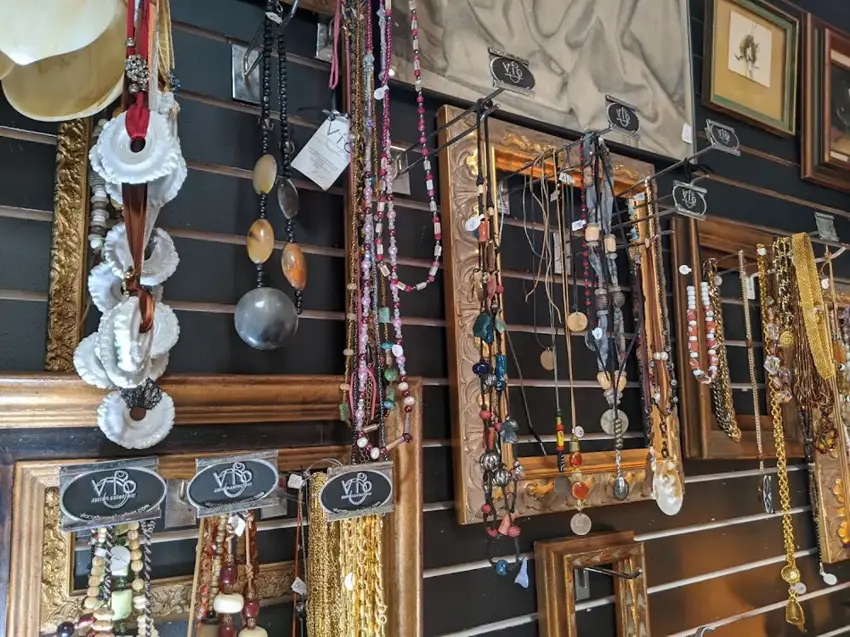 Vio Custom Collections photo