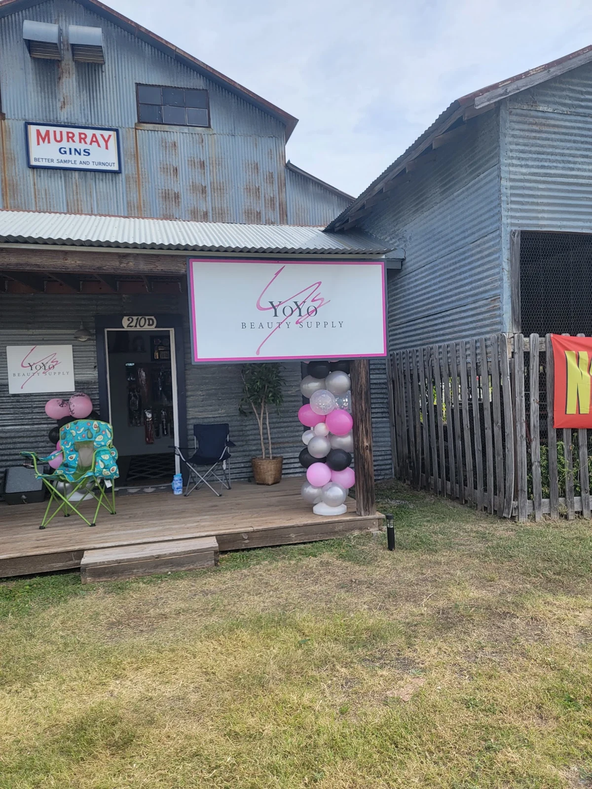 YoYo Beauty Supply photo